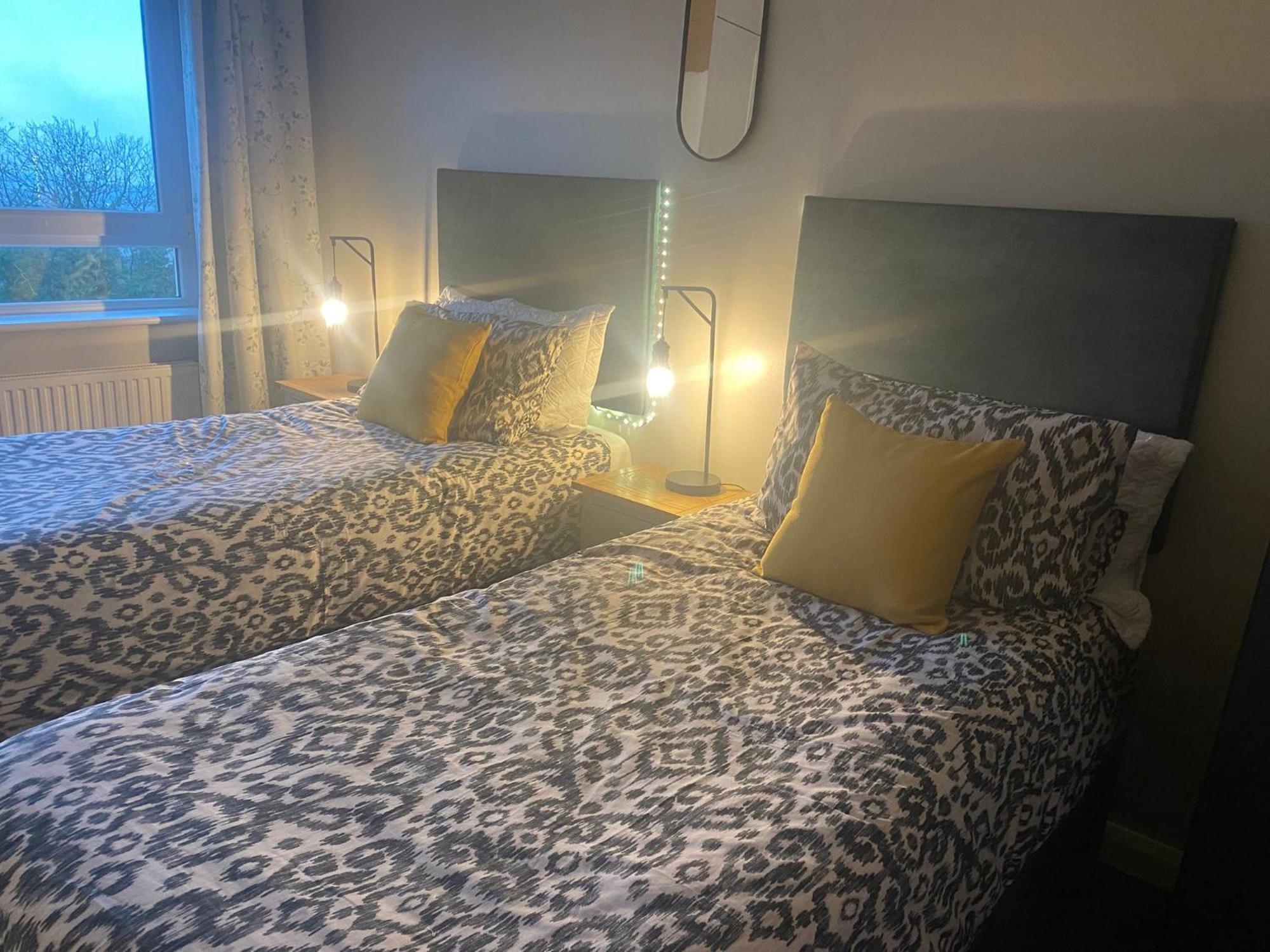 Hastings Apartments Extra Large Self Catering Apt Tourism Certified Free Parking Wifi Belfast Bagian luar foto